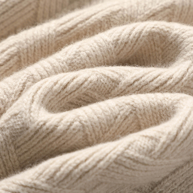 Luxe kasjmiertrui voor dames, crème kleur, zachte textuur, elegante en tijdloze stijl, geschikt voor elke gelegenheid.