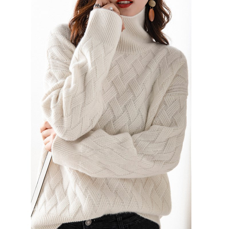 Luxe kasjmiertrui voor dames, crème kleur, zachte textuur, elegante en tijdloze stijl, geschikt voor elke gelegenheid.