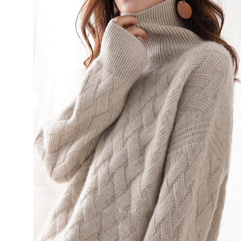 Luxe kasjmiertrui voor dames, crème kleur, zachte textuur, elegante en tijdloze stijl, geschikt voor elke gelegenheid.