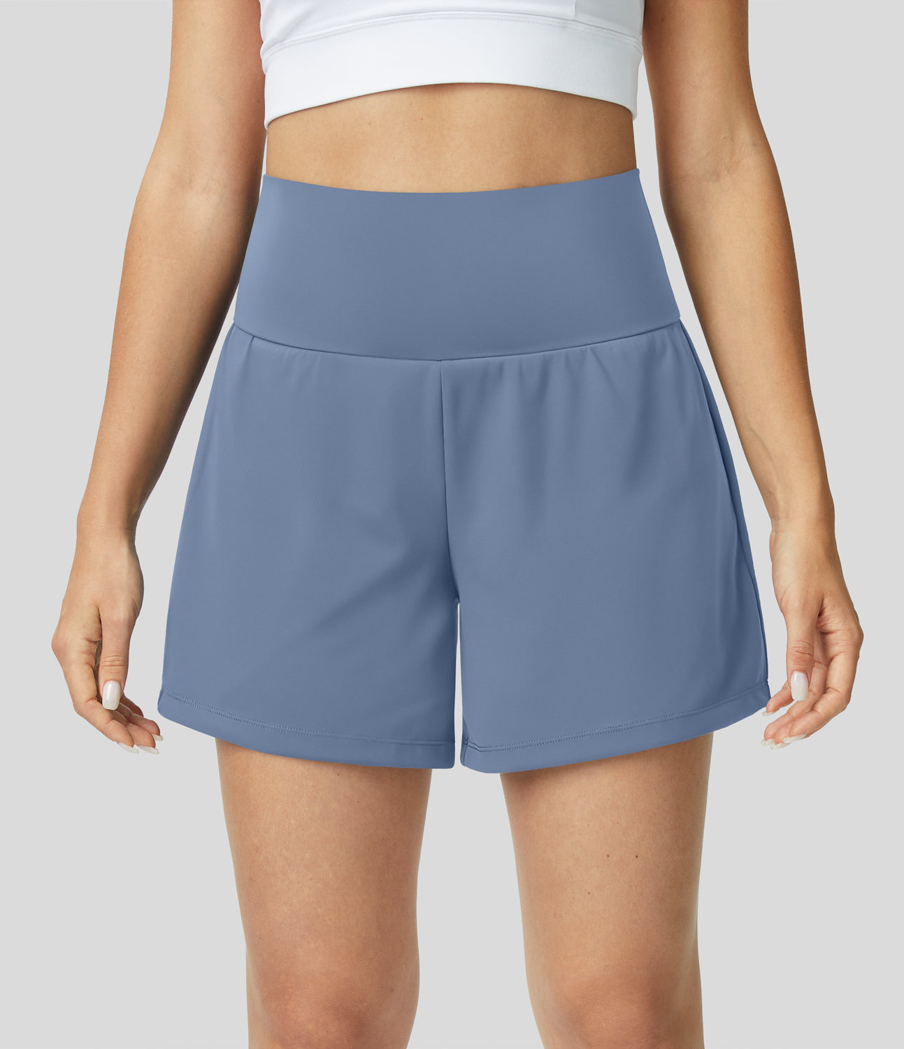 "Margarethe yoga shorts, hoge taille, ademend, 2-in-1 ontwerp, zwart, optimale bewegingsvrijheid tijdens yoga of fitness."