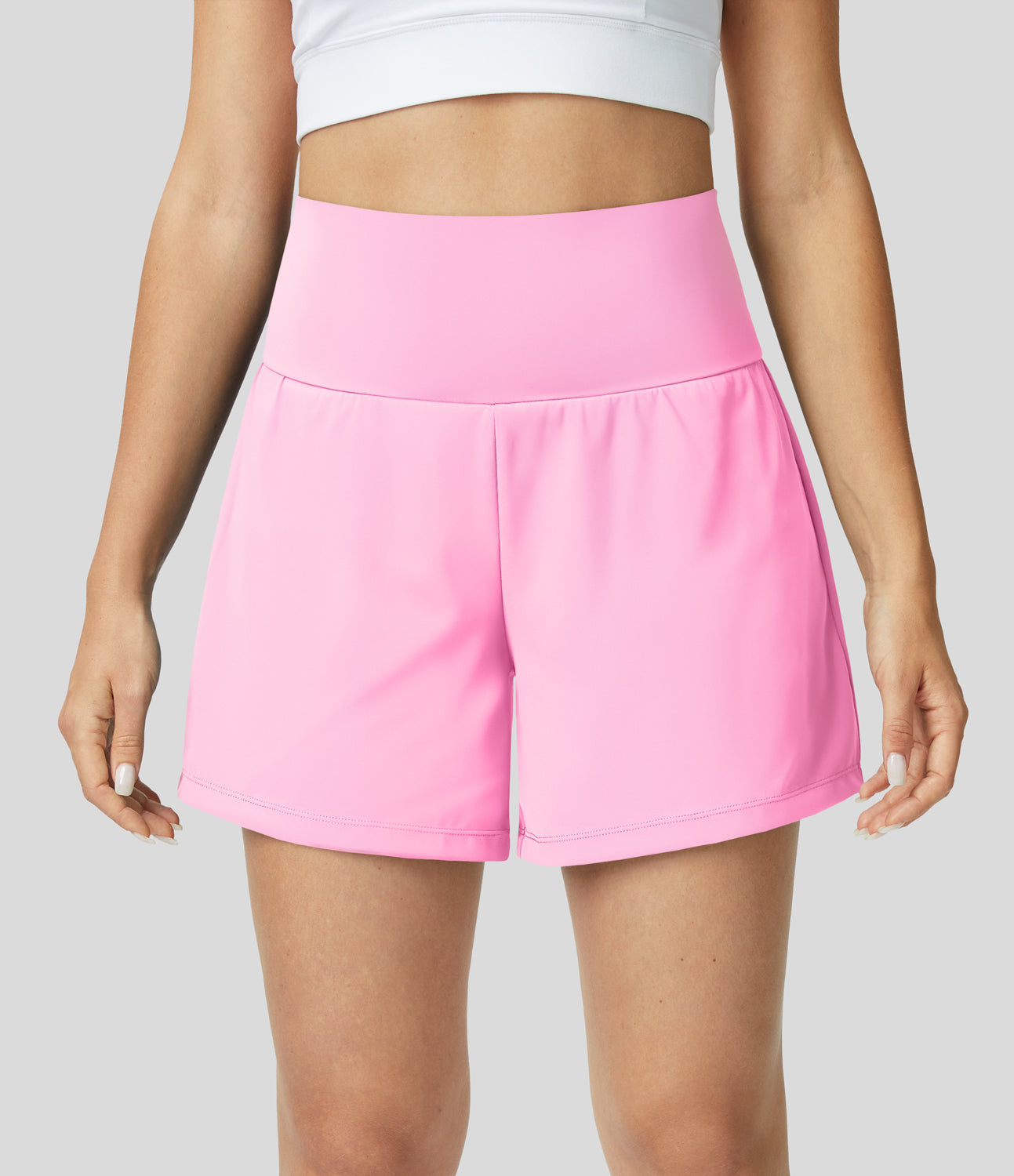 "Margarethe yoga shorts, hoge taille, ademend, 2-in-1 ontwerp, zwart, optimale bewegingsvrijheid tijdens yoga of fitness."