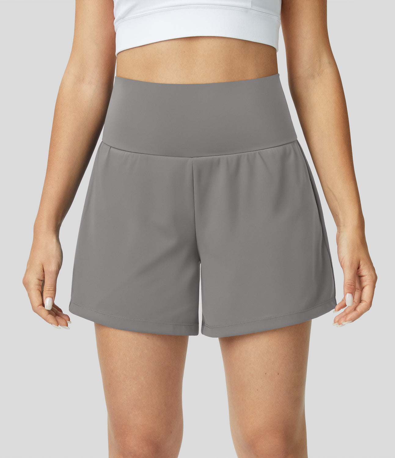 "Margarethe yoga shorts, hoge taille, ademend, 2-in-1 ontwerp, zwart, optimale bewegingsvrijheid tijdens yoga of fitness."