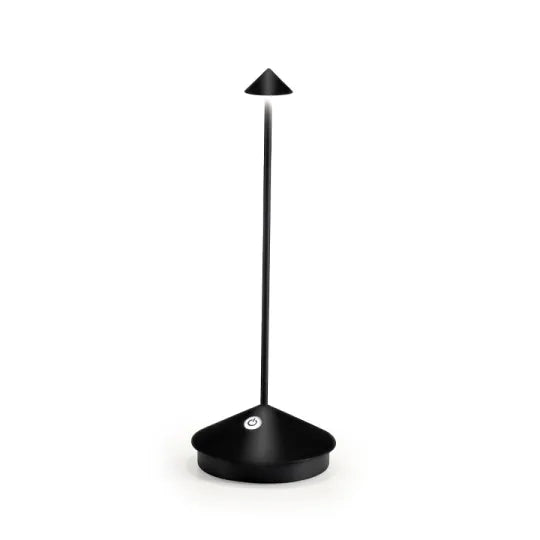 "Minimalistische LED tafellamp, waterdicht en dimbaar, elegant ontwerp; ideale sfeerverlichting voor binnen en buiten."