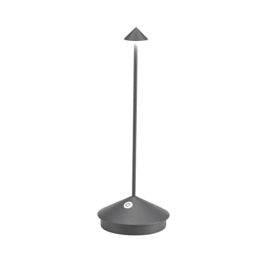 "Minimalistische LED tafellamp, waterdicht en dimbaar, elegant ontwerp; ideale sfeerverlichting voor binnen en buiten."