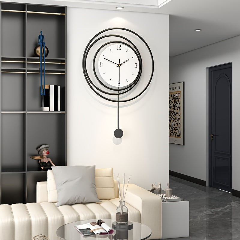 "Moderne minimalistische metalen wandklok, strakke vorm met stille werking, ideaal voor moderne interieurs, 72x45 cm."
