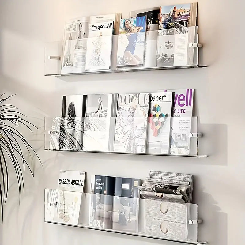 "Moderne wanddecoratie met boekenplank en frame, minimalistisch design, kleurrijke items uitgestald, geschikt voor elk interi
