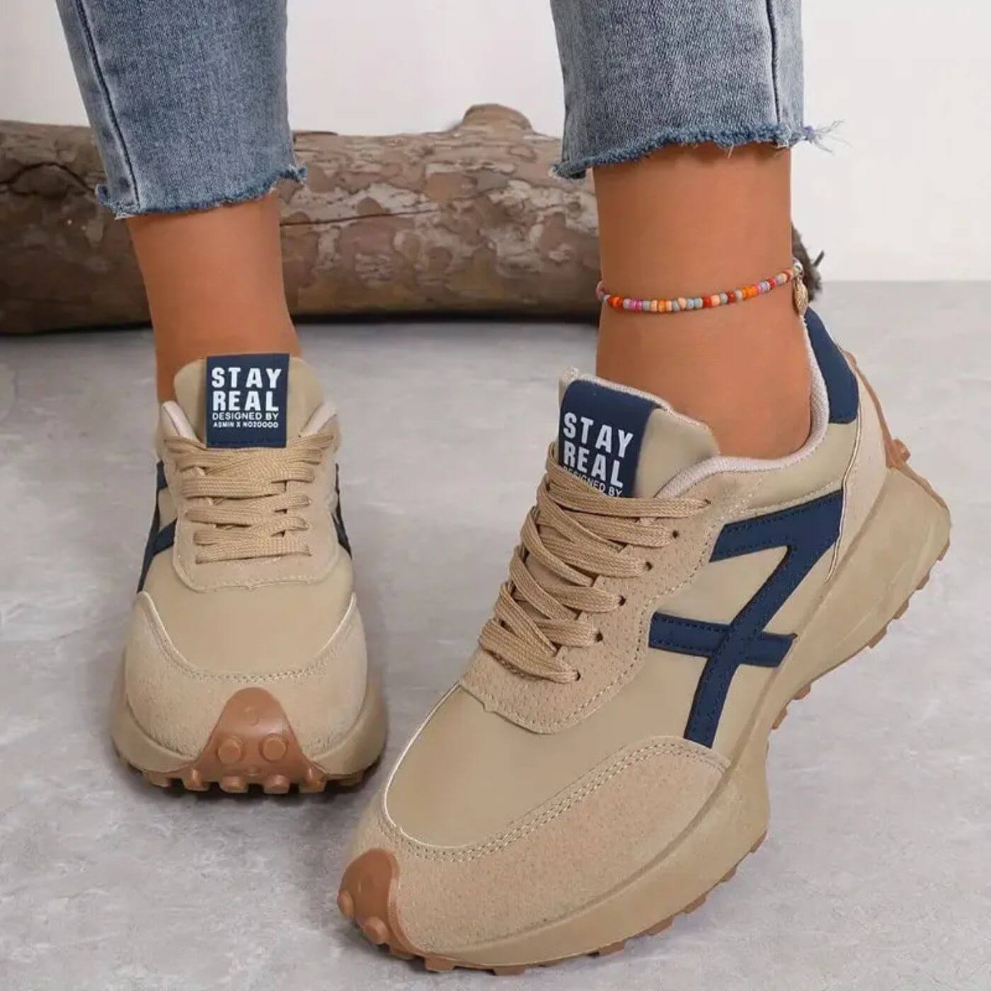 "Modieuze dames chunky sneakers met antislipzool, lichtgewicht ontwerp en ademend materiaal voor dagelijks comfort en stijl."
