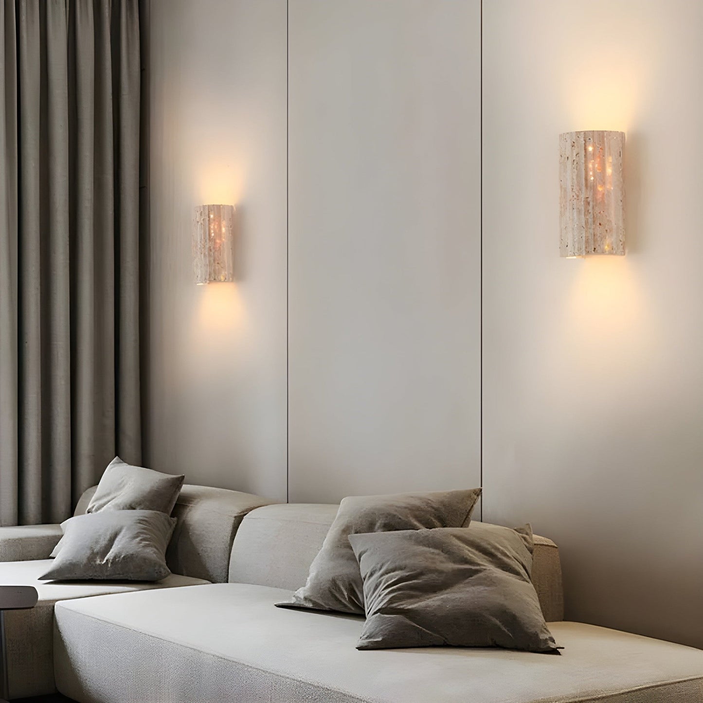 "Natuurstenen wandlamp met warm LED-licht, elegant design, unieke textuur, perfecte ambiance voor elke kamer"
