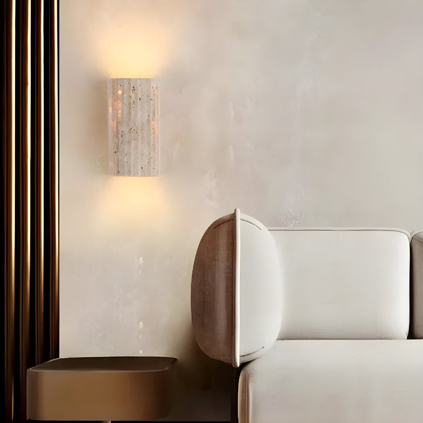 "Natuurstenen wandlamp met warm LED-licht, elegant design, unieke textuur, perfecte ambiance voor elke kamer"