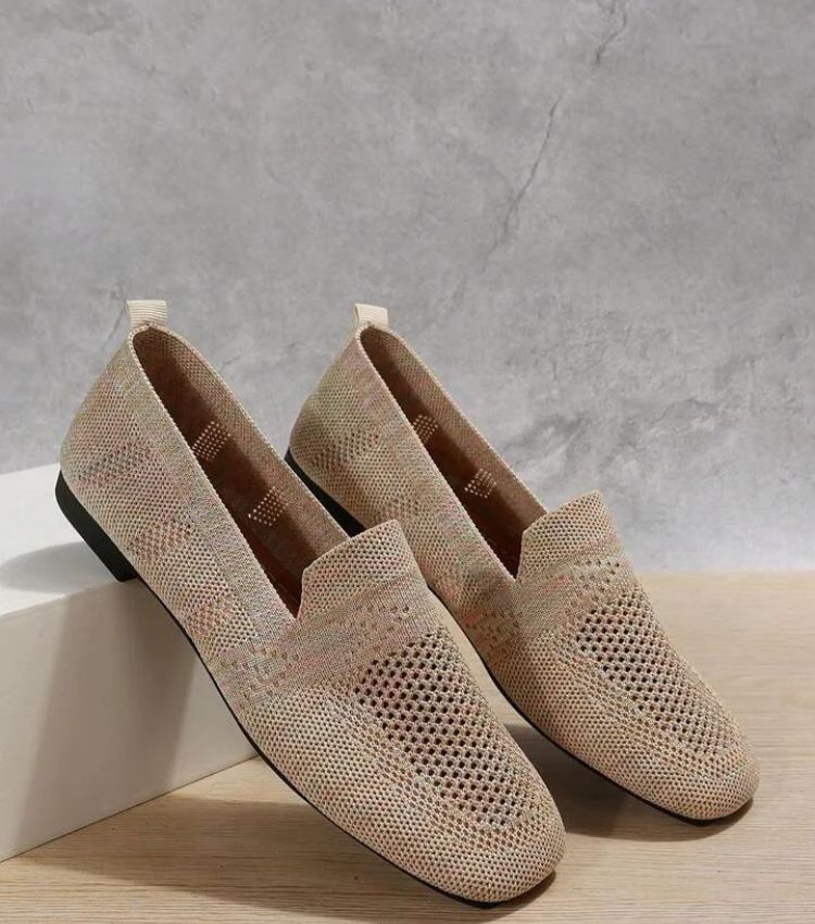 "Orthopedische antislip platte schoenen, elegant ontwerp, ademend materiaal, ideaal voor dagelijks comfort en stijl."