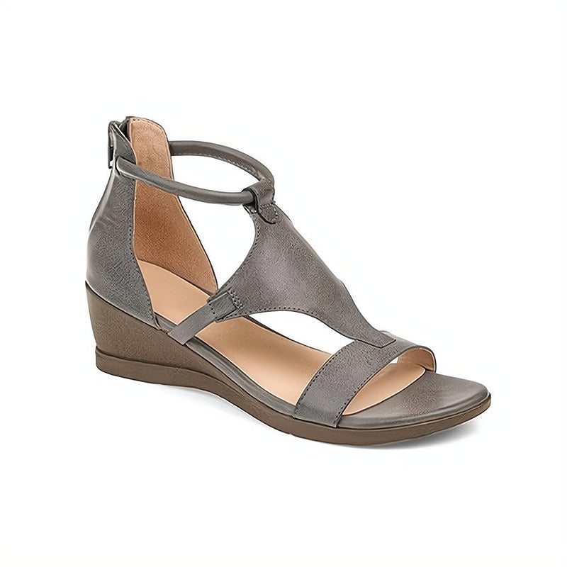 "Orthopedische dames sandalen, ergonomisch en stijlvol, lichtbruin, bieden comfort en ondersteuning voor dagelijks gebruik."