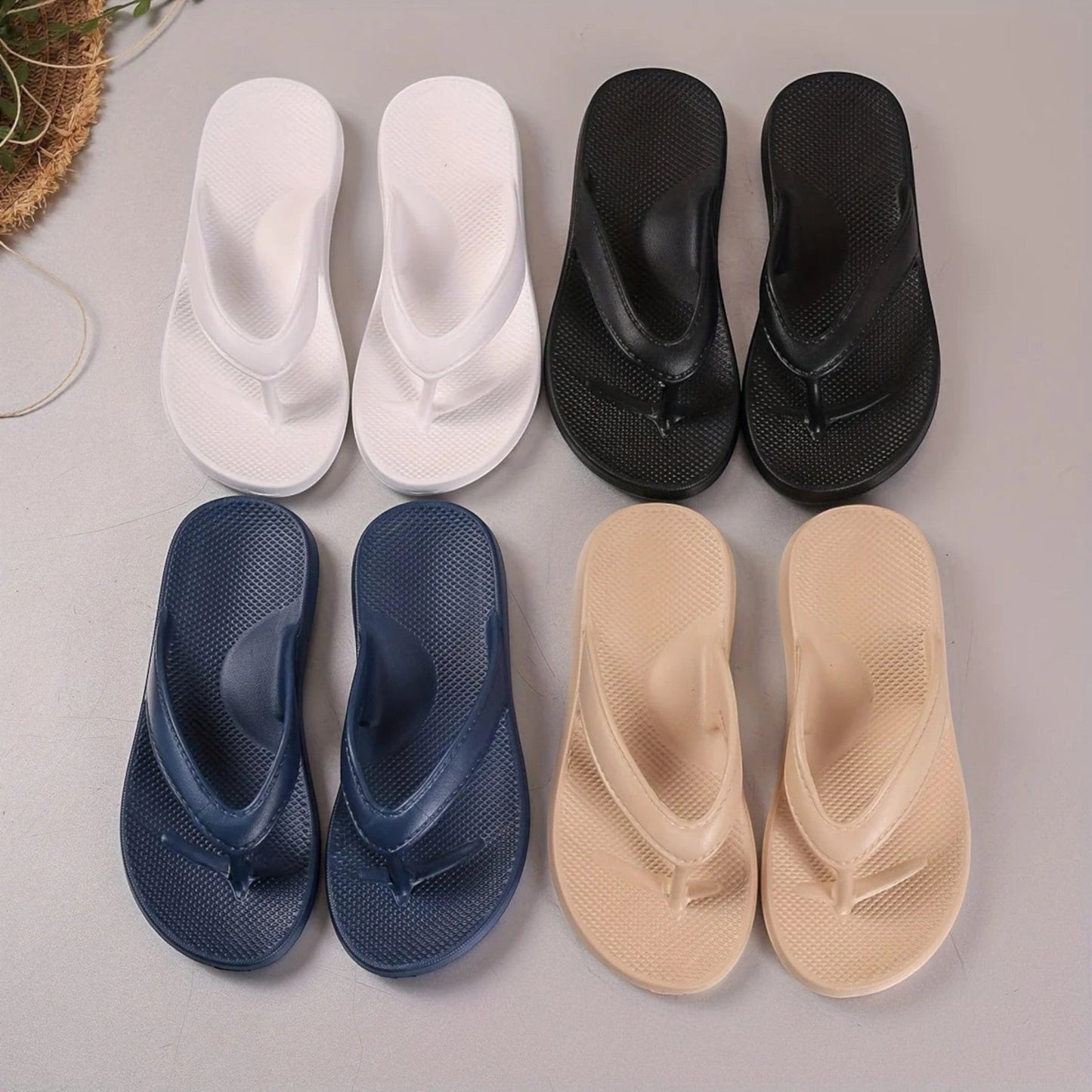 Orthopedische dames slippers, stijlvol ontwerp in EVA materiaal voor dagelijks comfort en ondersteuning binnen en buiten.