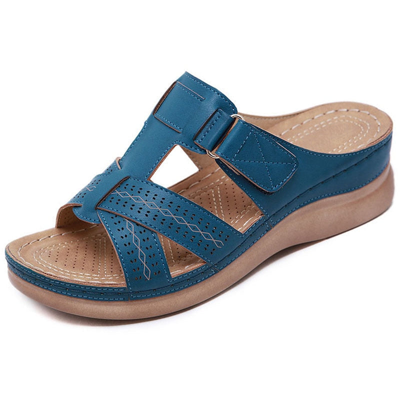 "Orthopedische damessandalen in bohemien stijl, anti-slip zool, duurzaam PU materiaal, zijaanzicht, elegant en comfortabel."