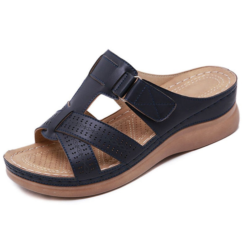 "Orthopedische damessandalen in bohemien stijl, anti-slip zool, duurzaam PU materiaal, zijaanzicht, elegant en comfortabel."