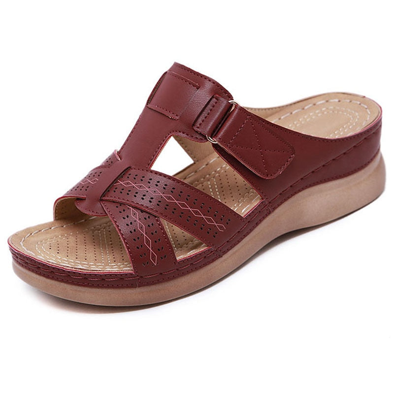 "Orthopedische damessandalen in bohemien stijl, anti-slip zool, duurzaam PU materiaal, zijaanzicht, elegant en comfortabel."