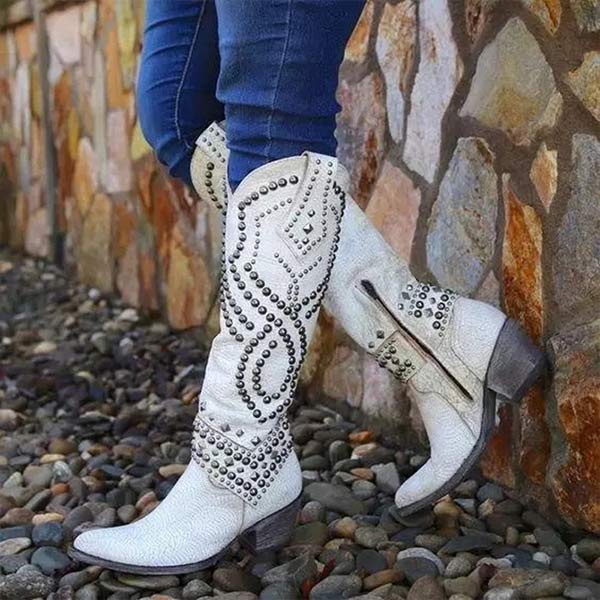 Orthopedische hoge laarzen voor dames met studs, comfort en stijl, verkrijgbaar in diverse kleuren voor elke outfit.
