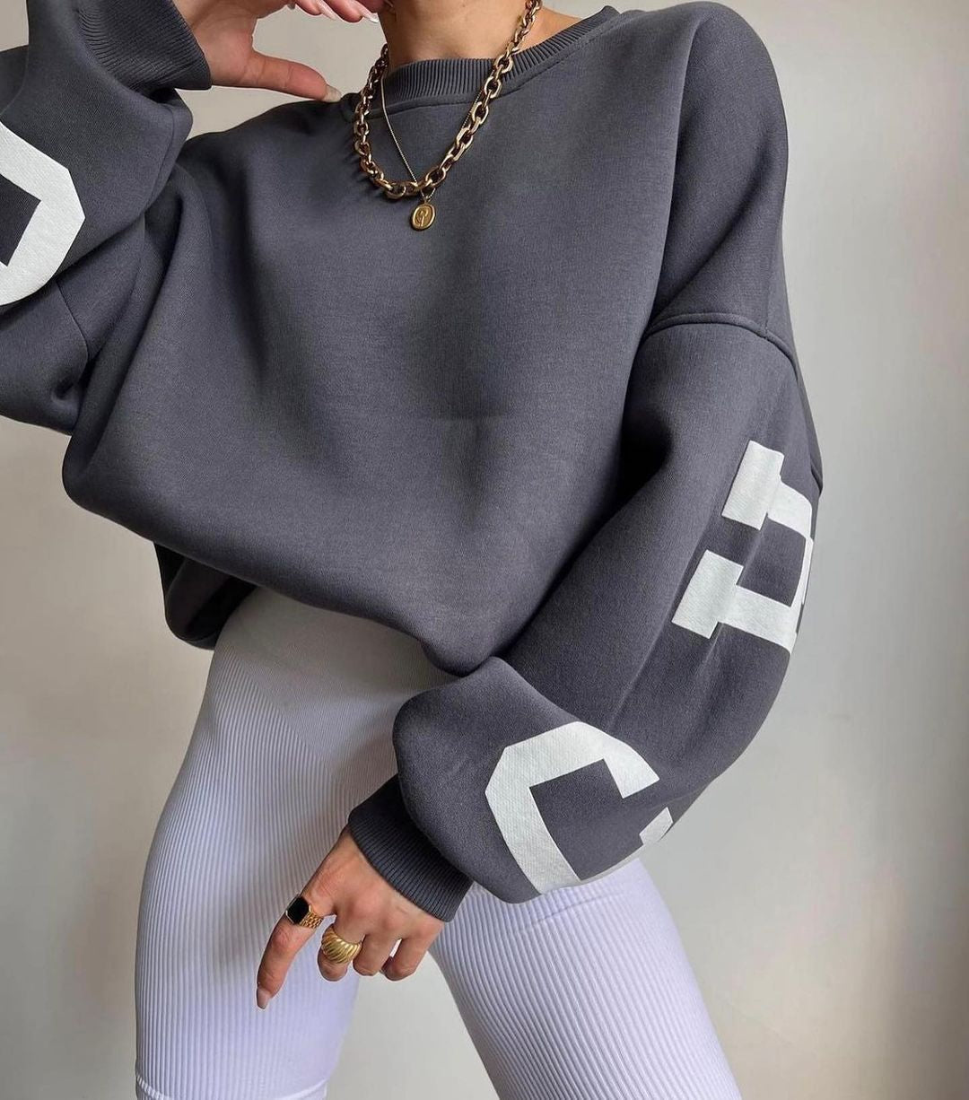 Oversized comfy sweater voor dames, trendy en zacht, casual-chique look, ideaal voor elke gelegenheid en elk seizoen.