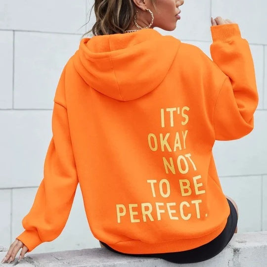 Oversized dames hoodie in lichtblauw, comfortabele en modieuze pasvorm, ideaal voor casual dagelijks gebruik. Vrouwelijke sti
