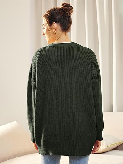 Oversized V-hals damesvest met knoopsluiting, zachte stof in warme kleuren, perfect casual en veelzijdig voor koele dagen.