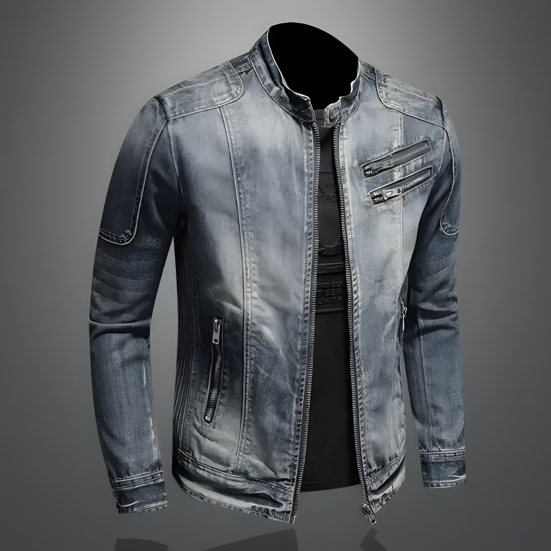 "Retro spijkerjack in iconische bikerstijl, robuust denim, avontuurlijke uitstraling, veelzijdige mannenjas."