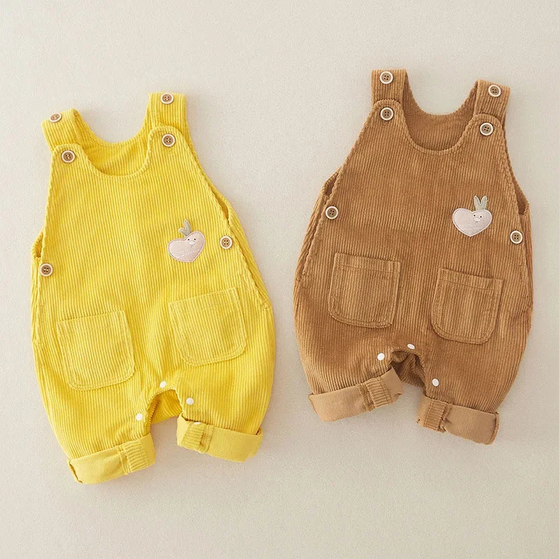 "Rib tuinbroek voor peuters, comfortabel en stijlvol, gemaakt van ribstof met duurzame katoen, trendy babykleding."
