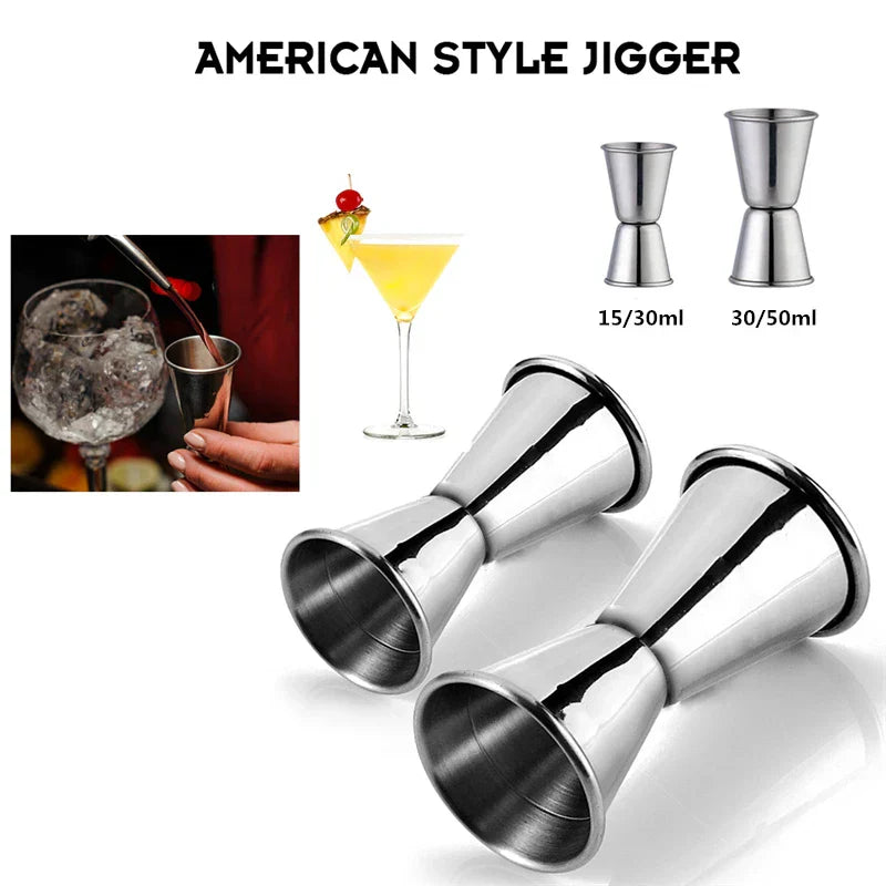 "RVS cocktailshaker set, 8-delig, met barlepel, muddler, en jigger; ideaal voor professionele en thuisbar gebruik."