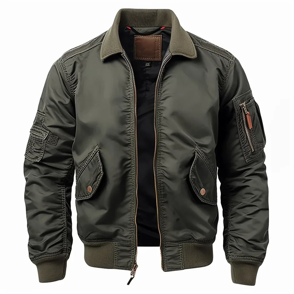 Stijlvol heren bomberjack met elastische boorden, ritszakken en ademende stof. Veelzijdig design, ideaal voor casual en nette