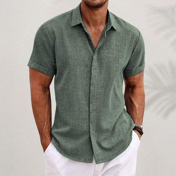 "Stijlvol kort mouw overhemd met katoen-linnen mix, ideaal voor casual wear, afgebeeld met comfortabele pasvorm en frisse uit