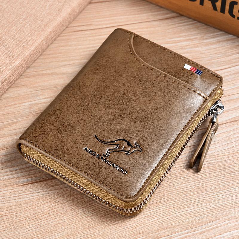 "Stijlvolle compacte RFID portemonnee voor dames, beige PU-leer, strakke look, veilige kaartsleuven, moderne accessoire."