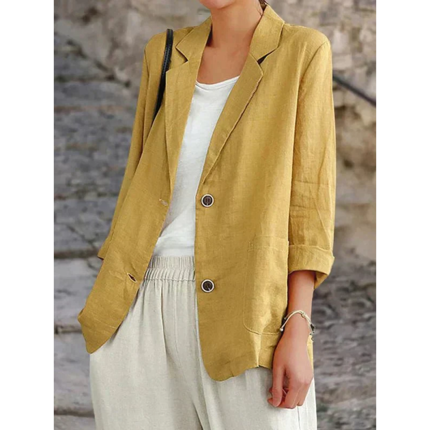 Stijlvolle dameslinnen blazer met chique knopen, verkrijgbaar in blauw, geel, wit en zwart, elegant en comfortabel ontwerp.