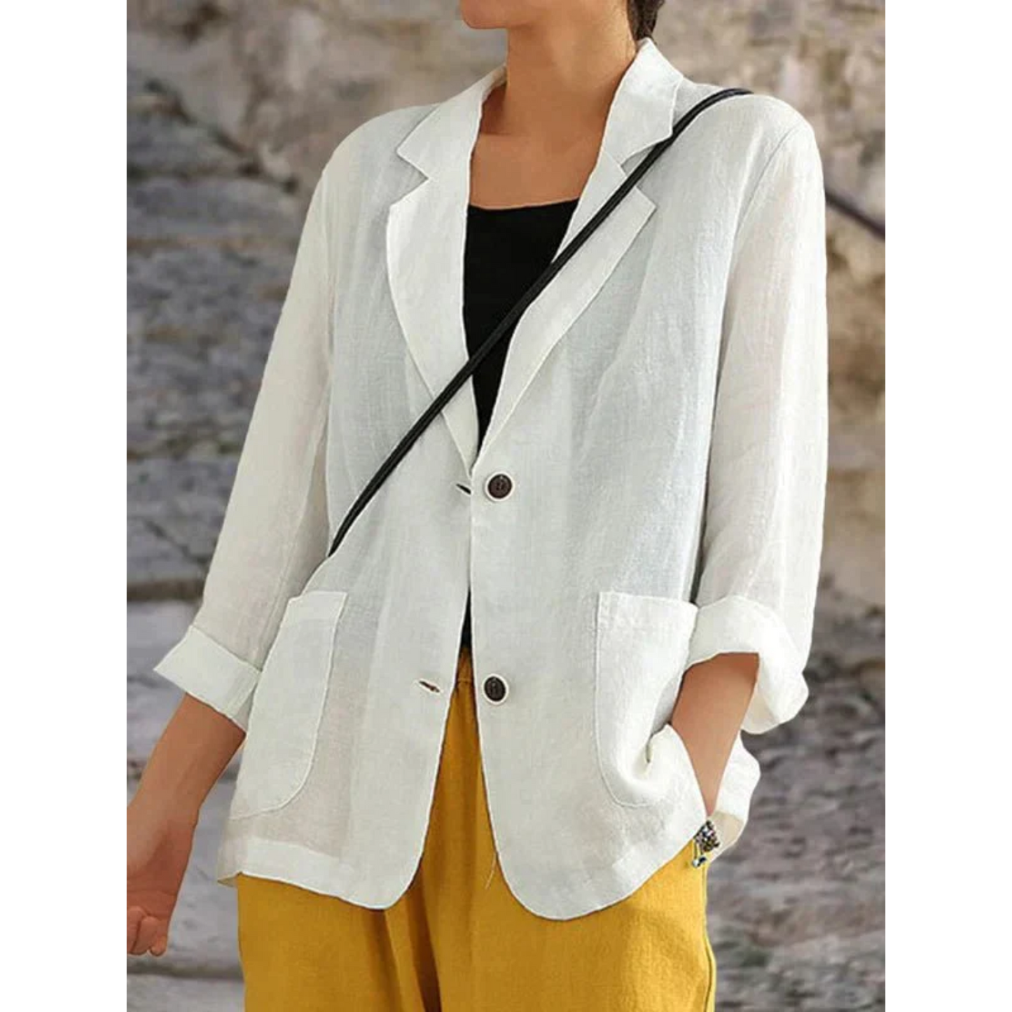 Stijlvolle dameslinnen blazer met chique knopen, verkrijgbaar in blauw, geel, wit en zwart, elegant en comfortabel ontwerp.