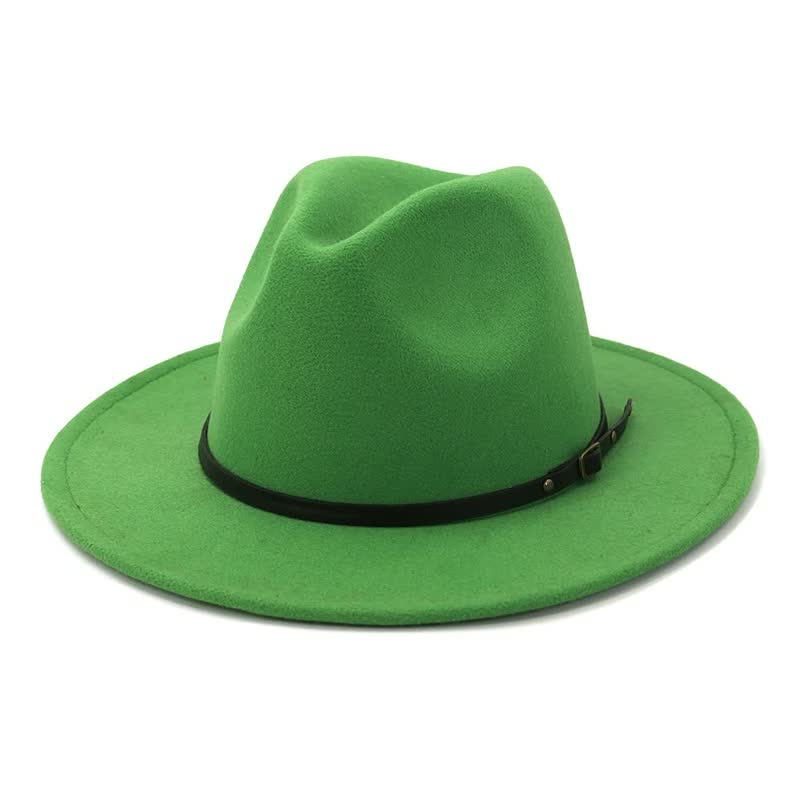 "Stijlvolle damestoffen hoed, licht materiaal, trendy design, diverse kleuren, perfect voor zomerlooks."
