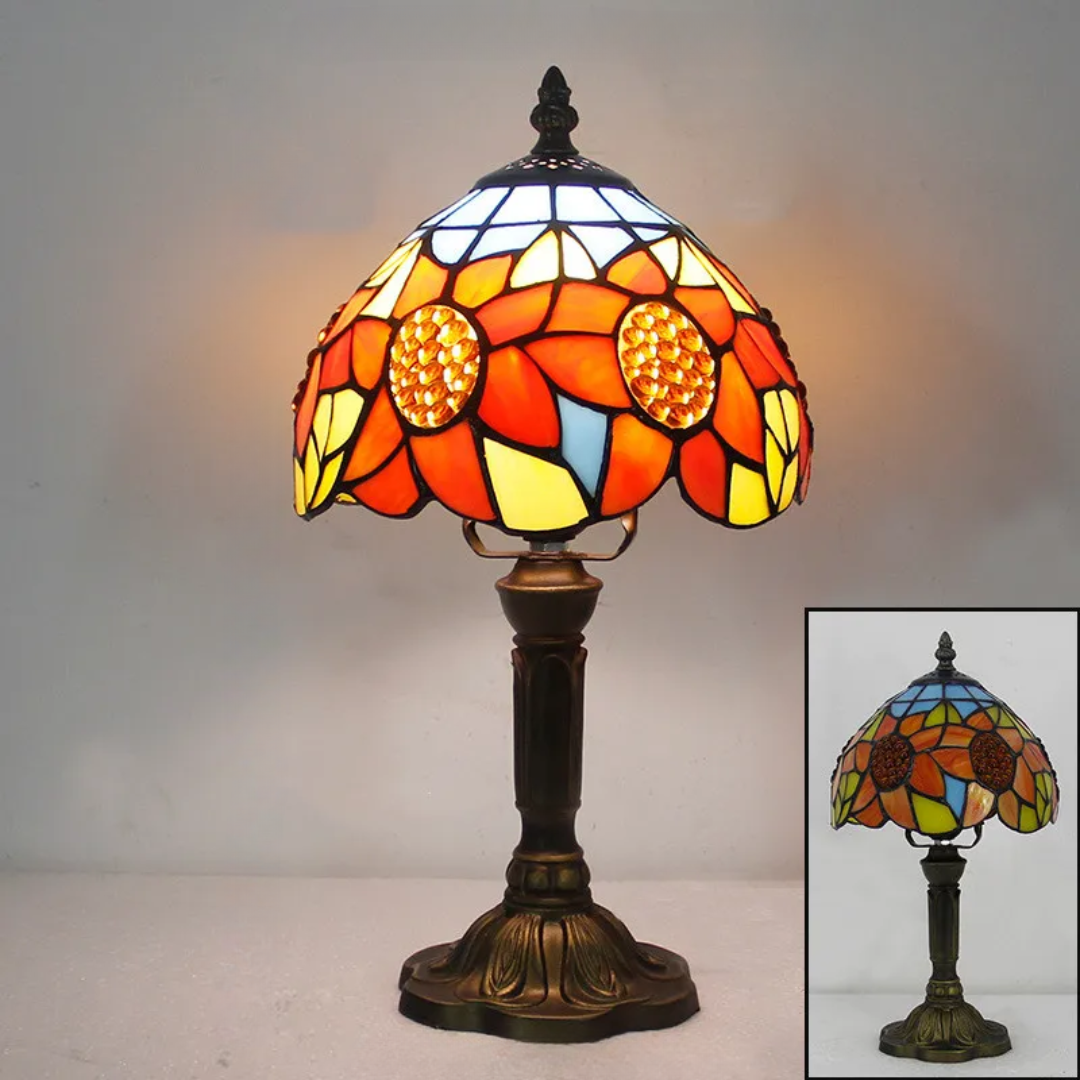 "Stijlvolle draadloze LED tafellamp met verstelbare kleuren, ideaal voor sfeervolle verlichting in elke kamer."