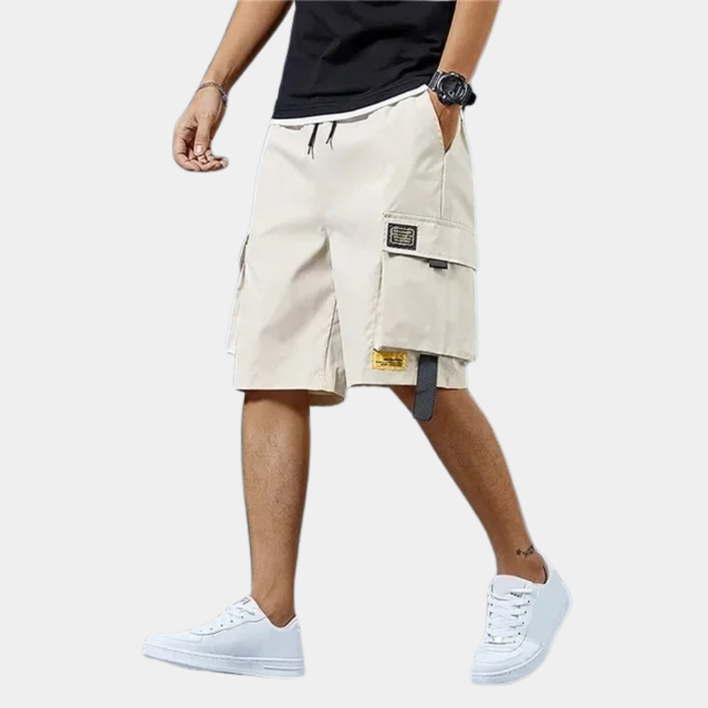 "Stijlvolle heren cargo shorts in grijs, khaki en zwart met praktische zakken, ideaal voor comfort en casual stijl."
