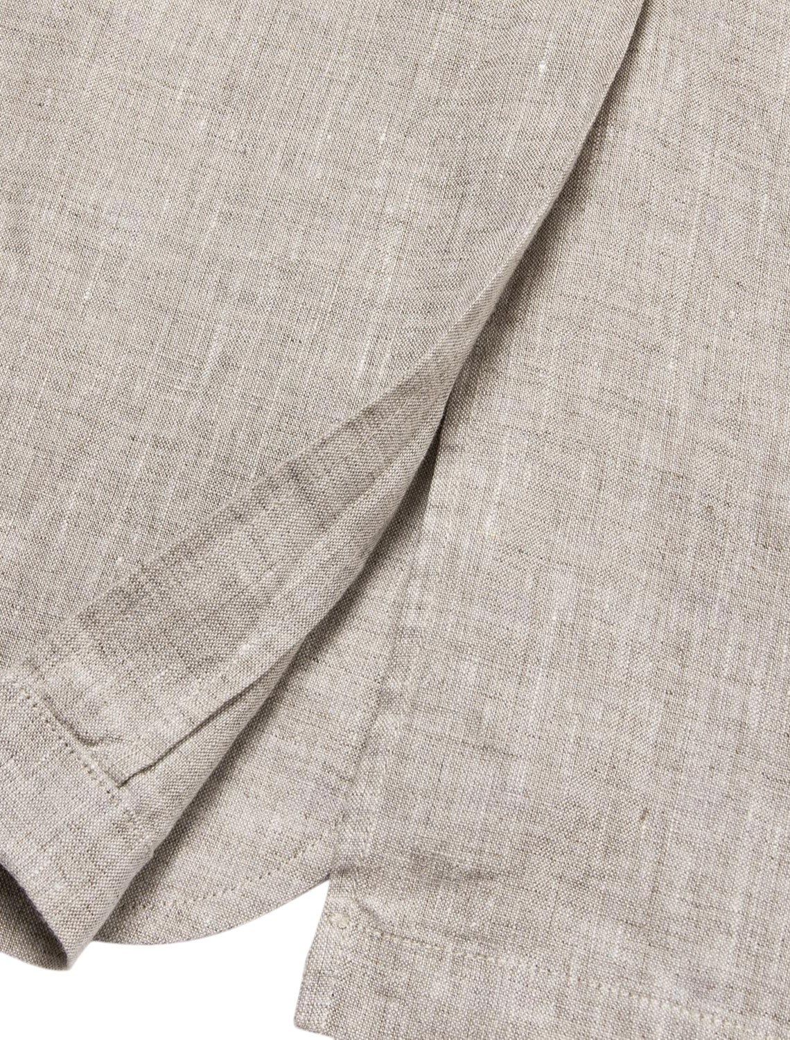 "Stijlvolle heren linnen blazer in beige, luchtig en ademend, perfect voor warme zomerdagen en vele gelegenheden."