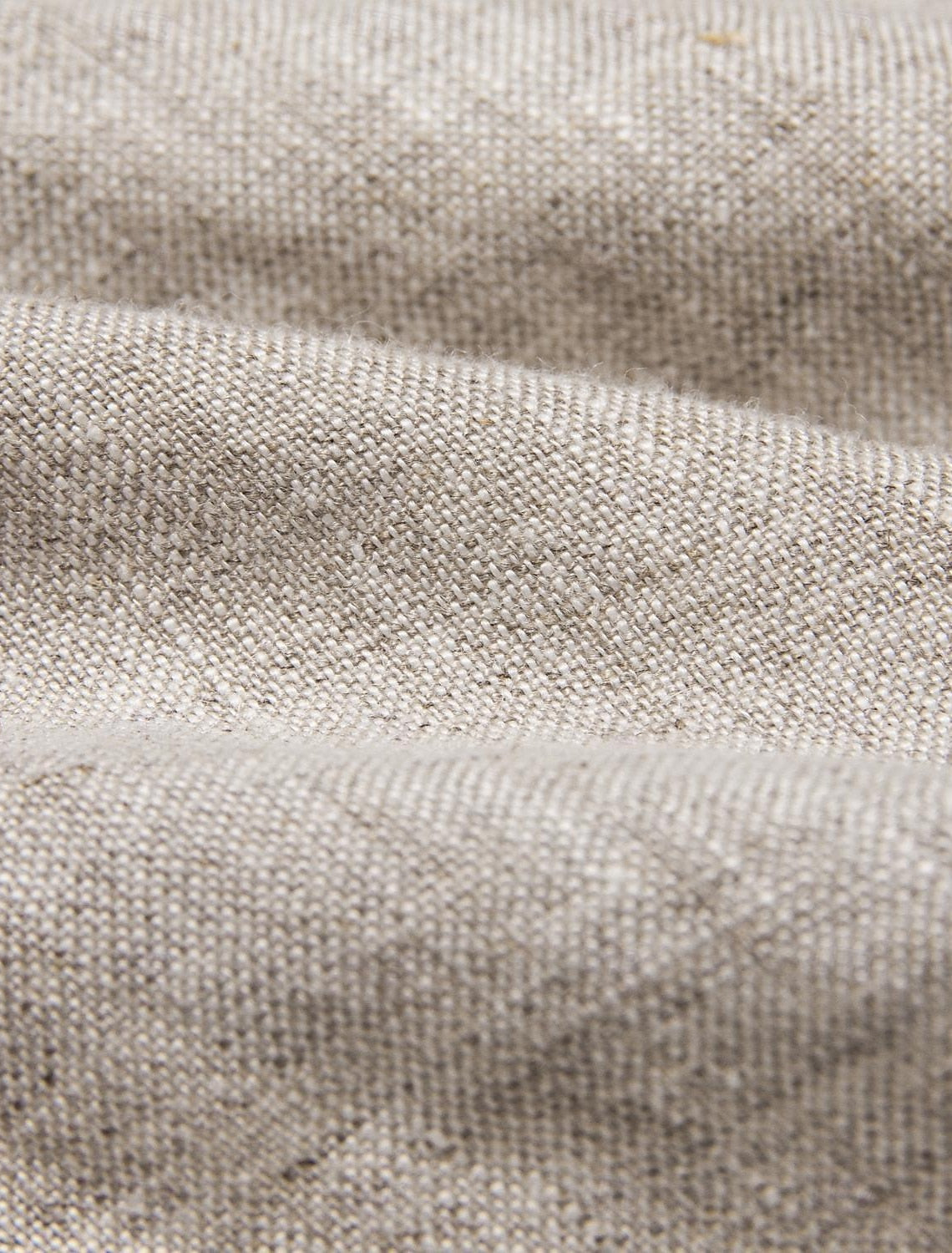 "Stijlvolle heren linnen blazer in beige, luchtig en ademend, perfect voor warme zomerdagen en vele gelegenheden."