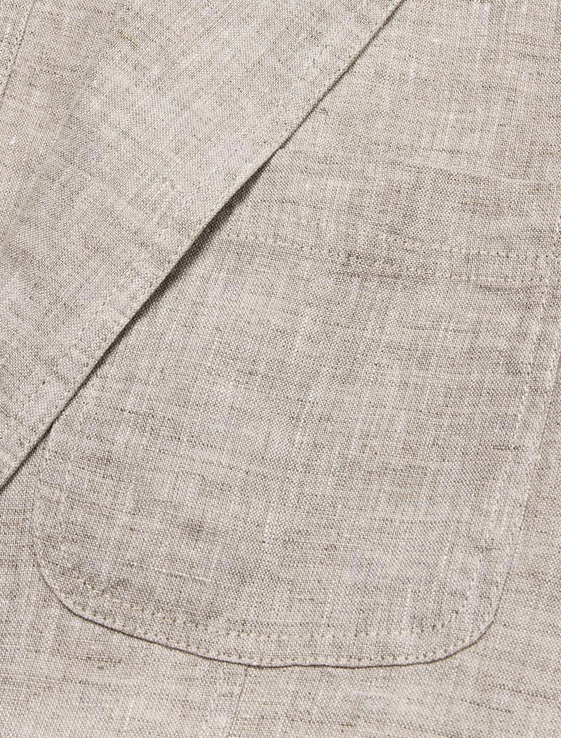 "Stijlvolle heren linnen blazer in beige, luchtig en ademend, perfect voor warme zomerdagen en vele gelegenheden."