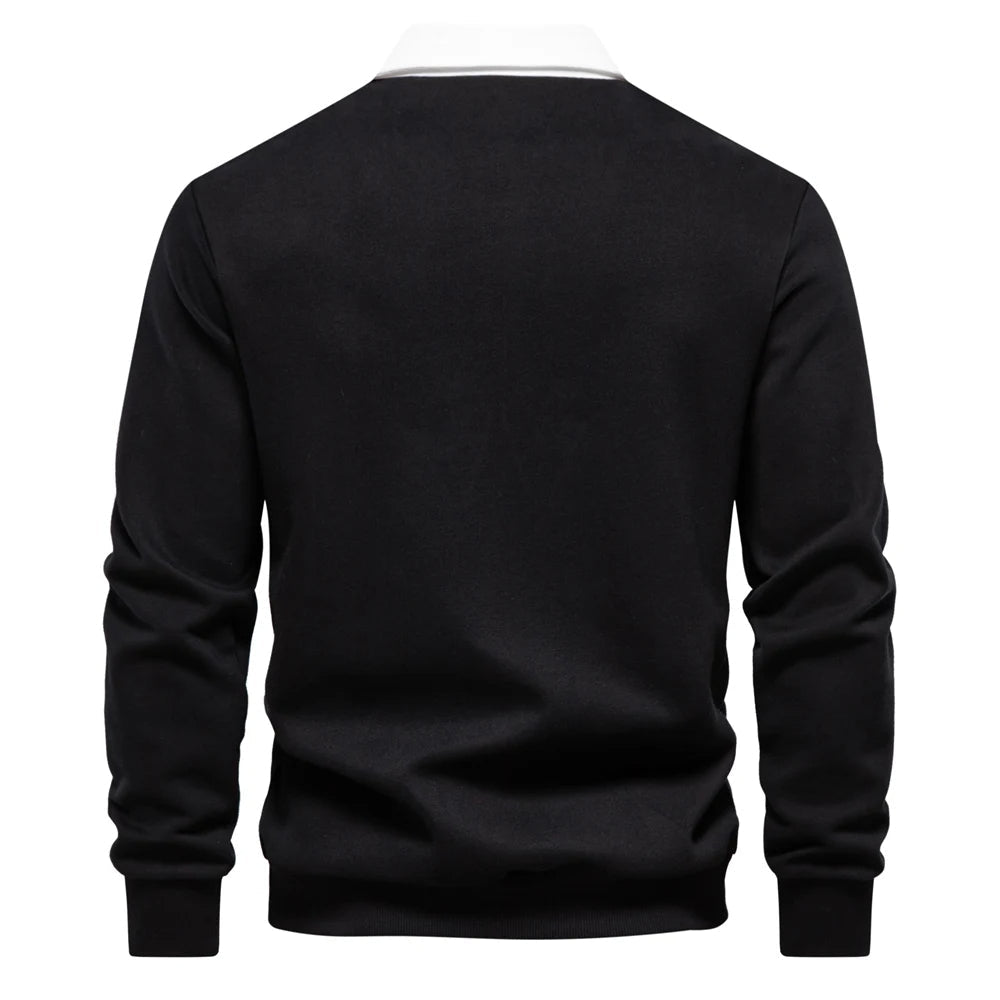 "Stijlvolle heren polo sweatshirt met klassieke kraag en patchwork detail, gemaakt van zachte katoenblend, regular fit."