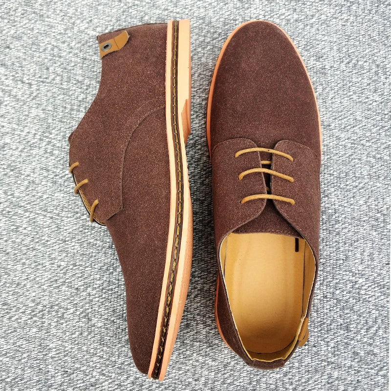 "Stijlvolle suède leren oxford herenschoenen, ademend, met bruine afwerking en antislipzool voor luxe en comfort."