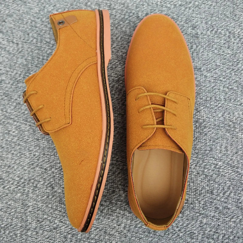 "Stijlvolle suède leren oxford herenschoenen, ademend, met bruine afwerking en antislipzool voor luxe en comfort."