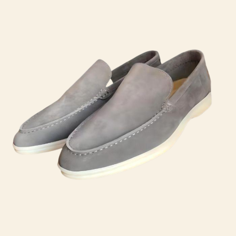 "Stijlvolle suède loafers dames, slip-on design, luxe en comfortabel met flexibele rubberen zool, ideaal voor elke dag."