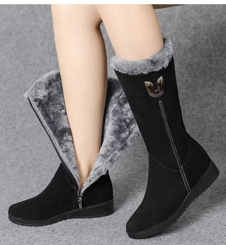 "Stijlvolle Tina halfhoge laarzen zwart, isolerende voering, trendy winterontwerp, vrouwelijke schoenen, ritssluiting."