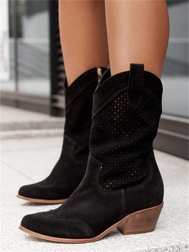 "Stijlvolle witte dames cowboylaarzen met perforaties en blokhak, moderne western look, perfect voor elk seizoen."