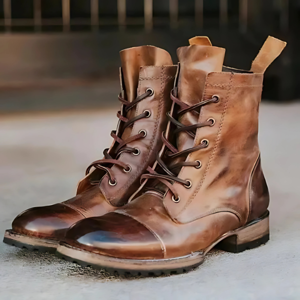 "Stoere Martin Boots heren, vintage westernstijl, hoogwaardig leer, robuust design, duurzaam en comfortabele pasvorm."