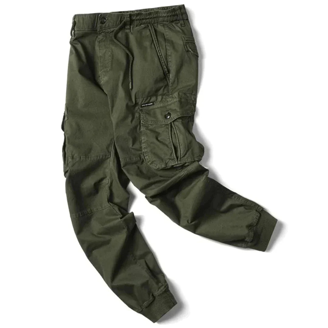 "Tactical cargo broek heren, duurzaam katoen, multifunctionele zakken, stoere streetwear stijl, comfortabele pasvorm."