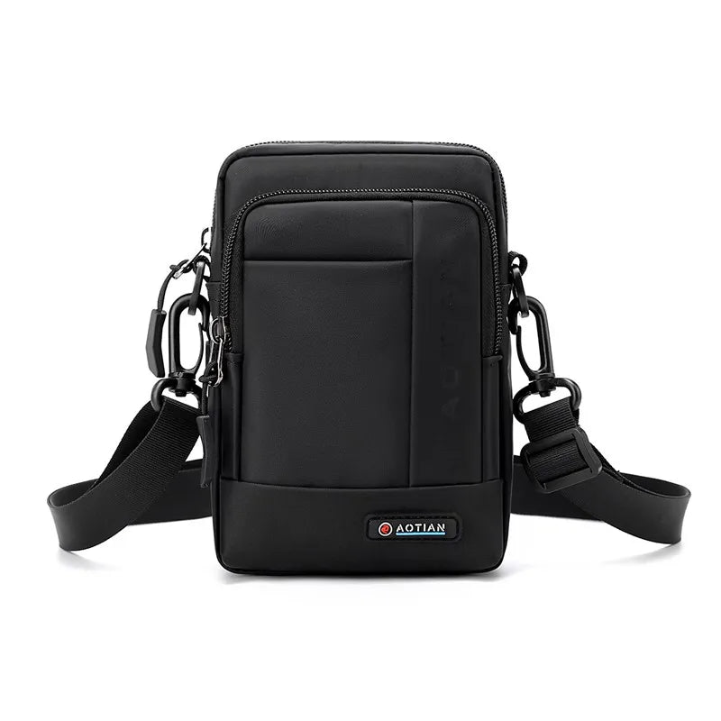 "Tactische heren crossbody tas, robuust ontwerp met meerdere opbergvakken, verstelbare riem, ideaal voor dagelijks gebruik."