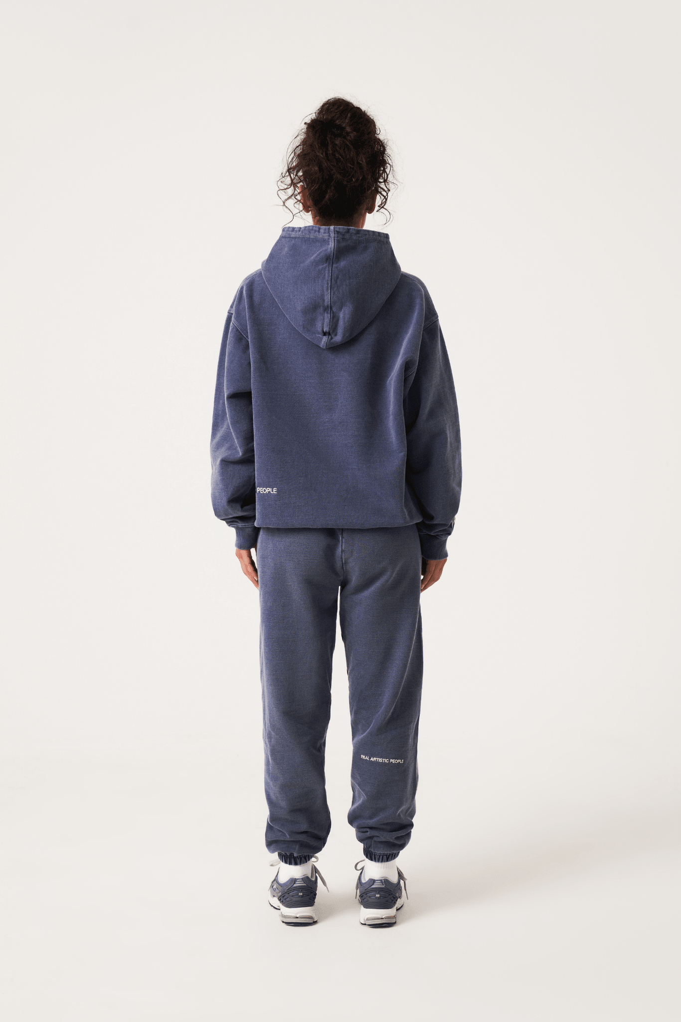 "Trendy statement hoodie met iconisch 'For The Culture' motief, relaxed fit in hoogwaardig katoenmix, kangoeroezak."