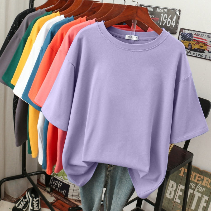 "Valentina oversized T-shirt avocadogroen, comfortabele dameskleding, casual stijl, ademende katoenen stof."