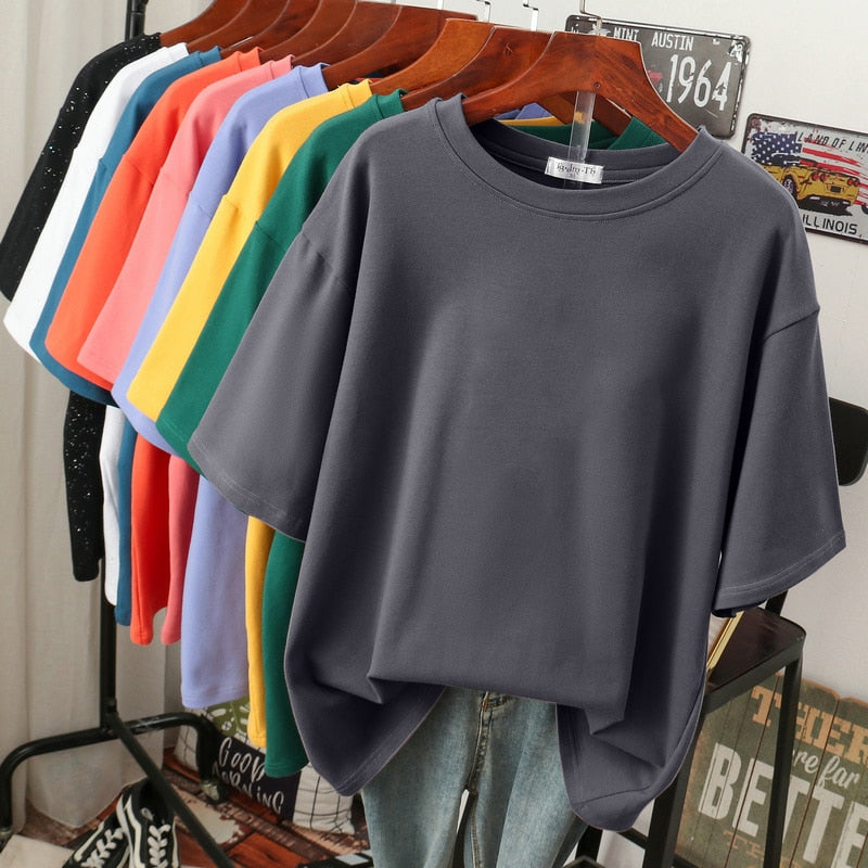 "Valentina oversized T-shirt avocadogroen, comfortabele dameskleding, casual stijl, ademende katoenen stof."