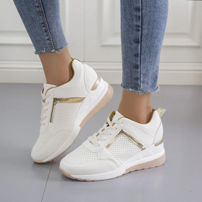 "Vrouwelijke Air Sneakers met ademende materialen, moderne look, flexibele zool en demping voor comfort en stijl."
